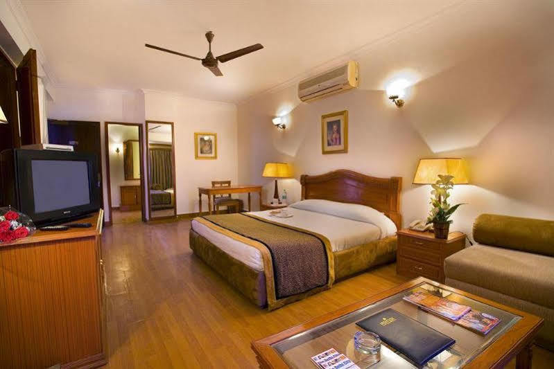 The Bmk Hotel Greater Kailash دلهي المظهر الخارجي الصورة