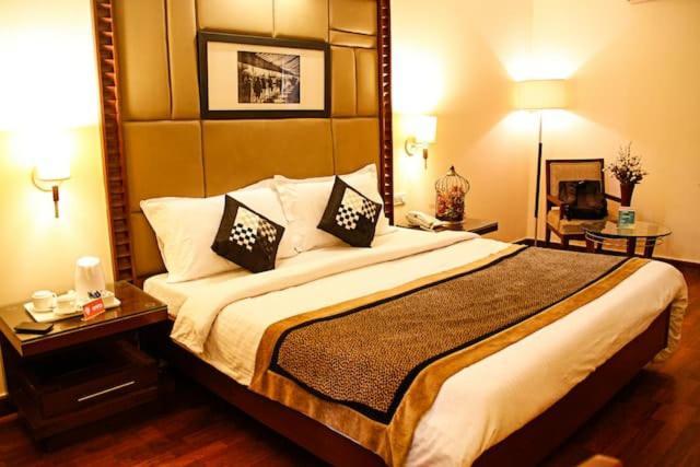 The Bmk Hotel Greater Kailash دلهي المظهر الخارجي الصورة